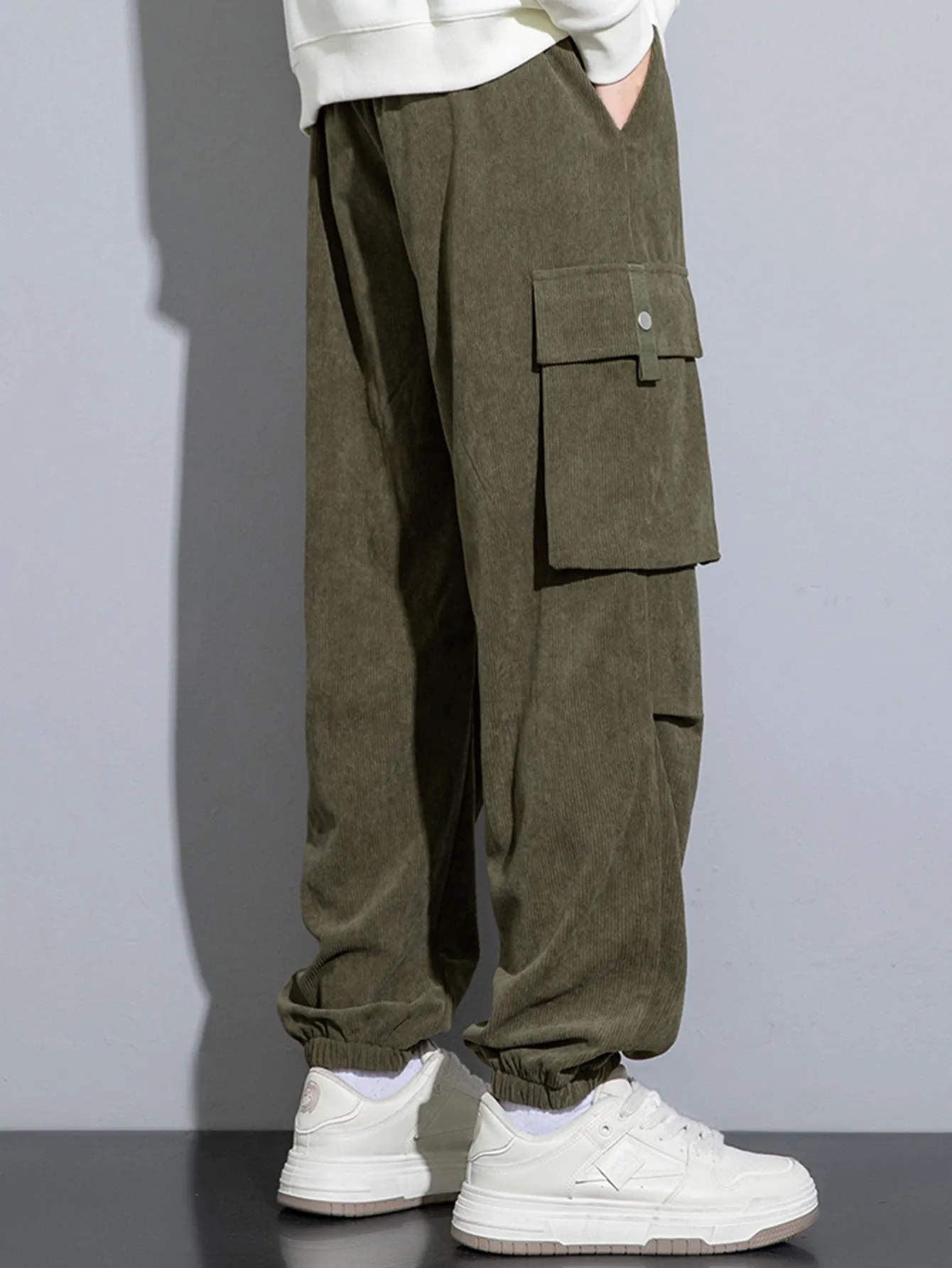 Corduroy Cargo Jogging Pants