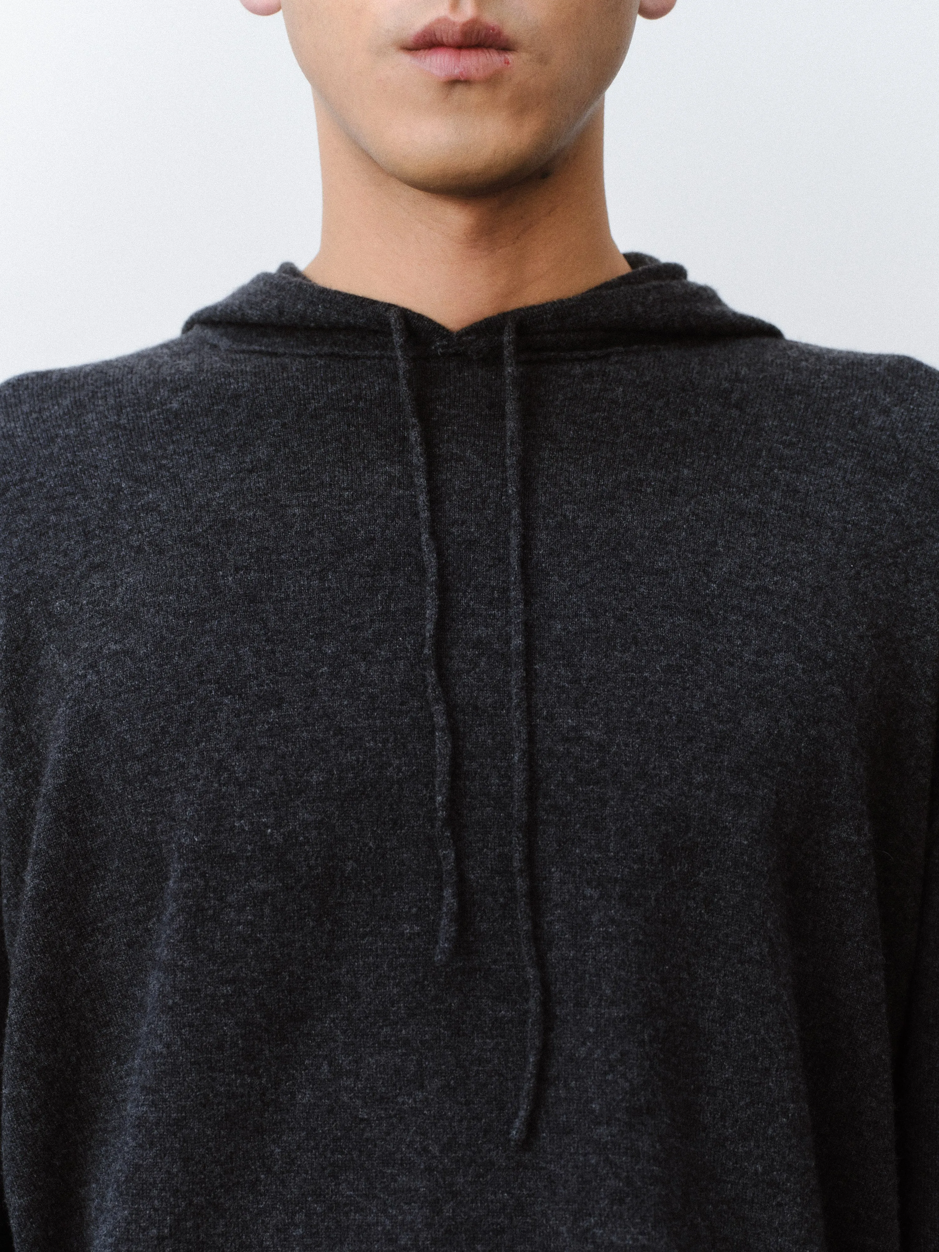 (EQUILIBRIUM) (UNISEX) ETHAN CASHMERE WOOL HOODIE KNIT (BLACK)