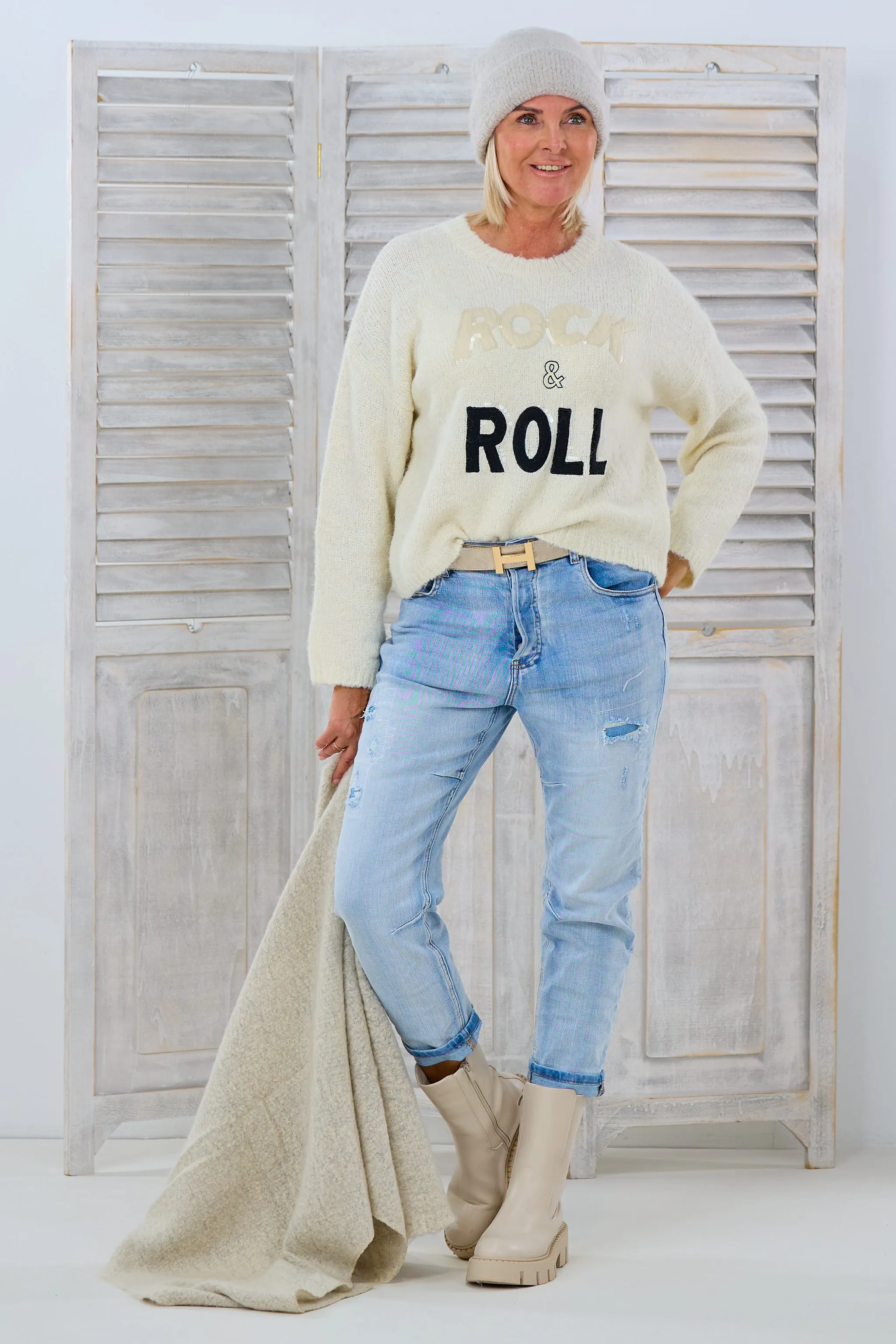 kurzer Strickpulli mit Rock&Roll-Schriftzug, creme