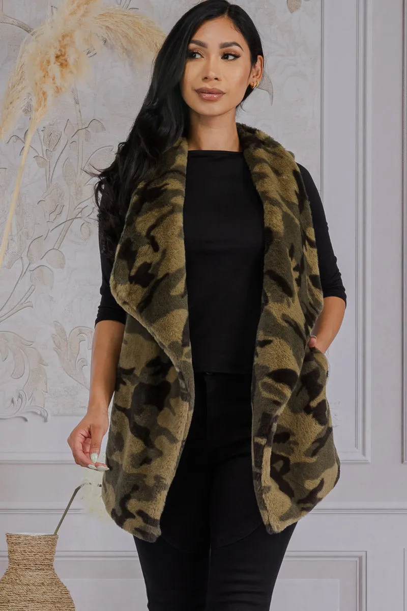 MS0135 - CAMO PRINT FUZZY VEST