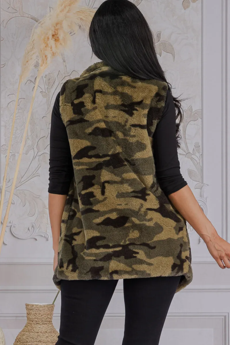 MS0135 - CAMO PRINT FUZZY VEST