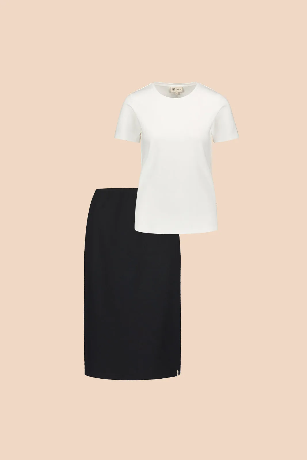 The T-Shirt & Comfy Pencil Skirt pakkaus