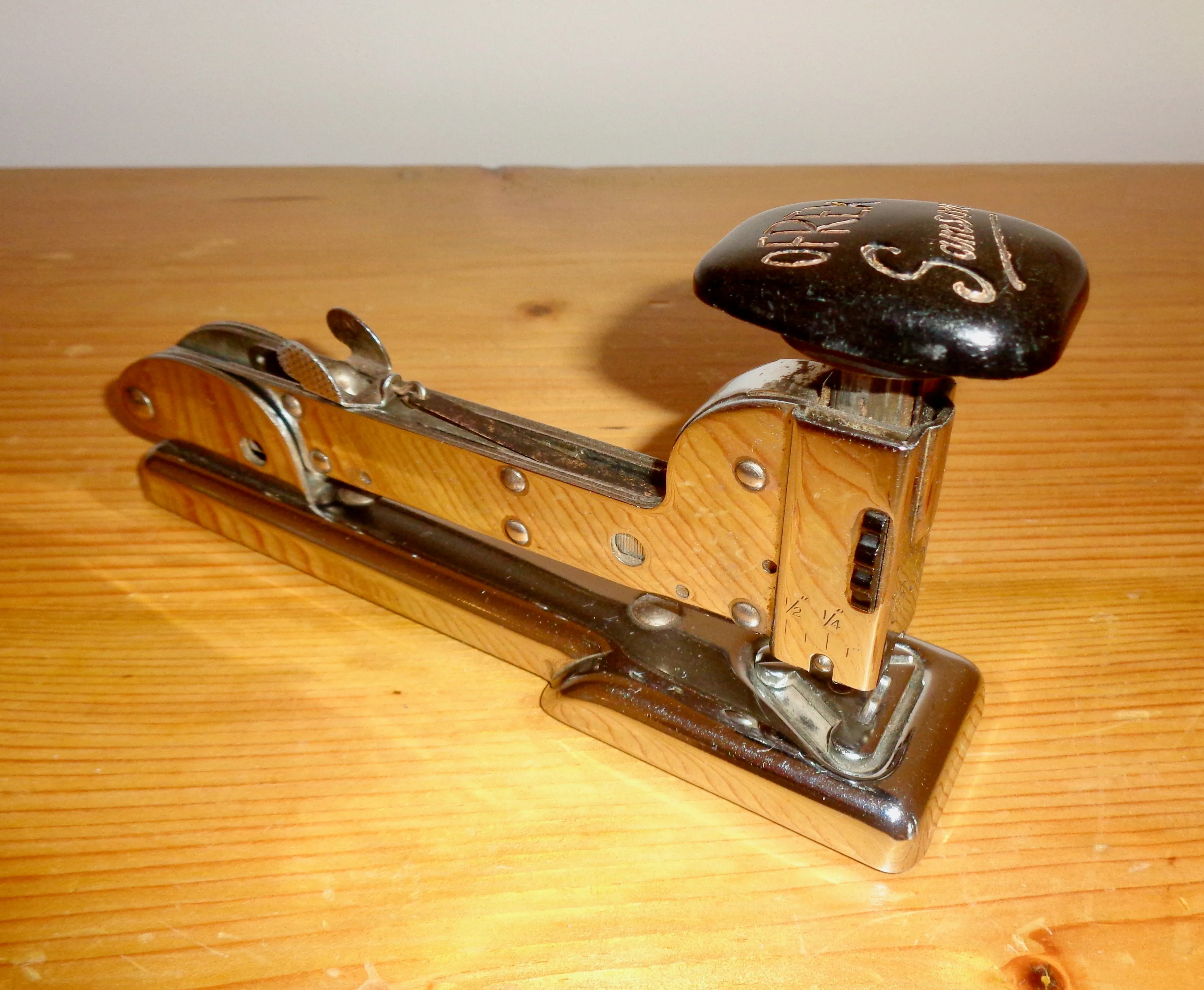 Vintage Small Metal Ofrex Sansom 60 Desk Stapler