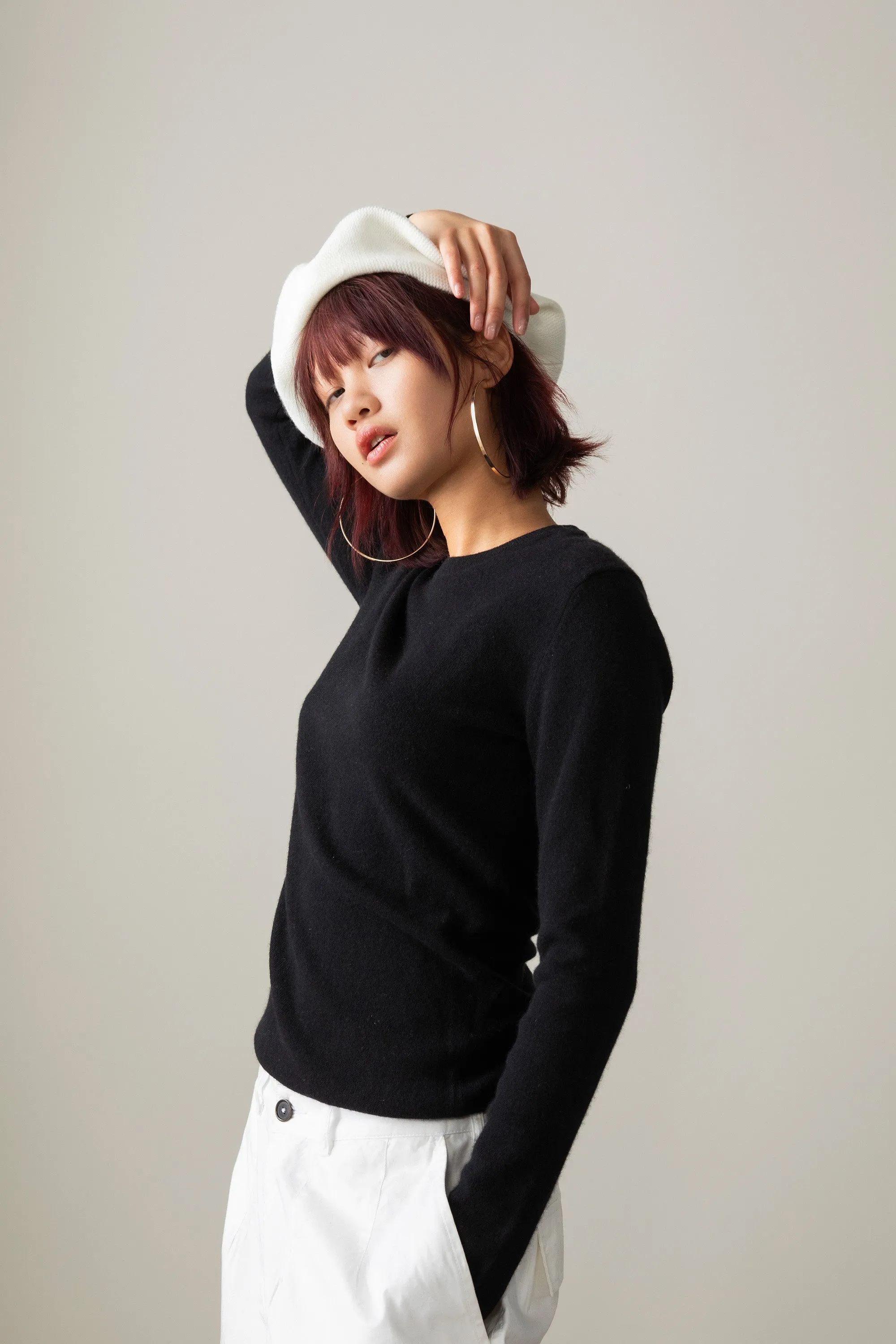 Women's Cashmere Crew Neck Jumper - Black